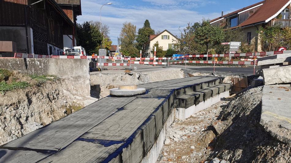 Ersatz Fahrbahnplatte BD Dorfbach Bahnhofstrasse, Märstetten